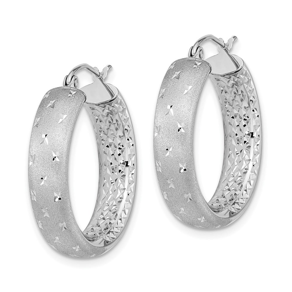14k White Gold 23.14 mm Polished Satin and Diamond-cut In/Out Hoop Earrings