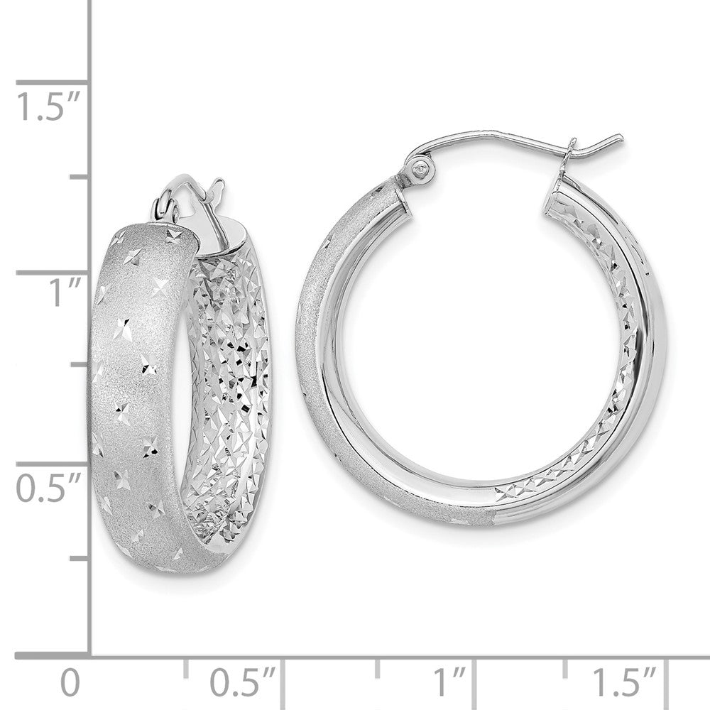 14k White Gold 23.14 mm Polished Satin and Diamond-cut In/Out Hoop Earrings (3.05 grams)