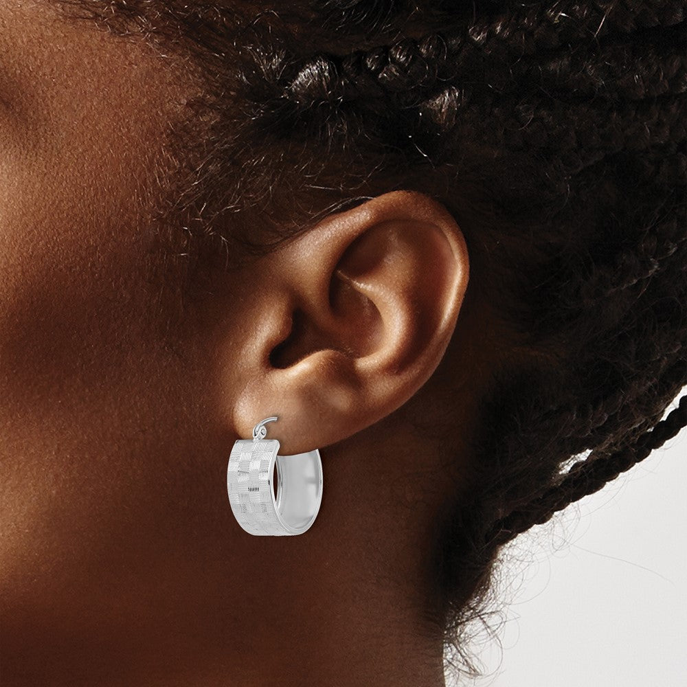 14k White Gold 17.73 mm Diamond-cut Hoop Earrings