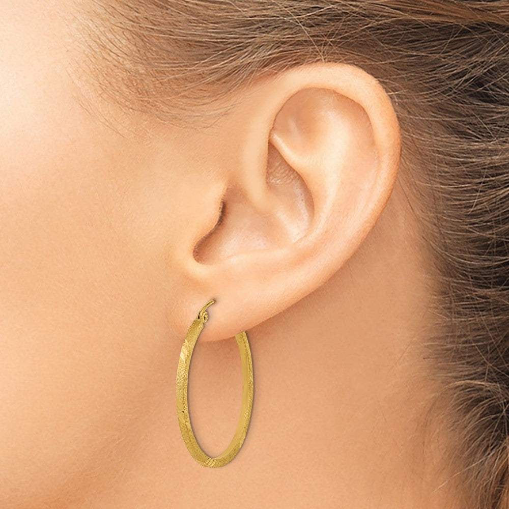 14k Yellow Gold 29.7 mm Satin Diamond-cut Square Tube Hoop Earrings