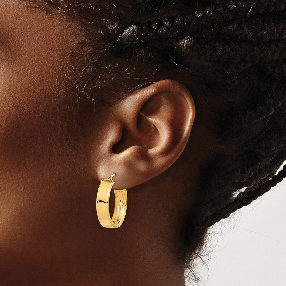 14k Yellow Gold 21.32 mm Polished and Textured Inside Hoop Earrings (3.18 grams)