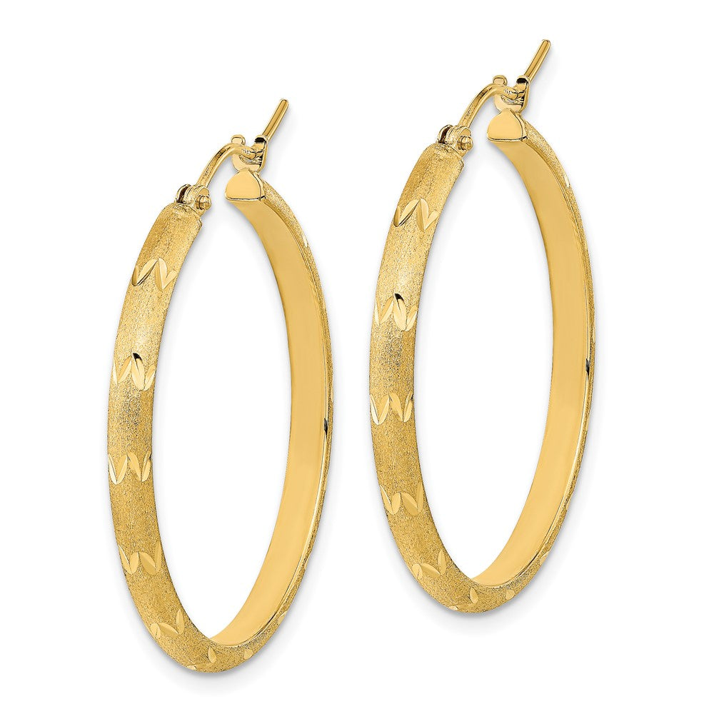 14k Yellow Gold 31.09 mm Polished and Satin Diamond-cut Hoop Earrings (2.15 grams)
