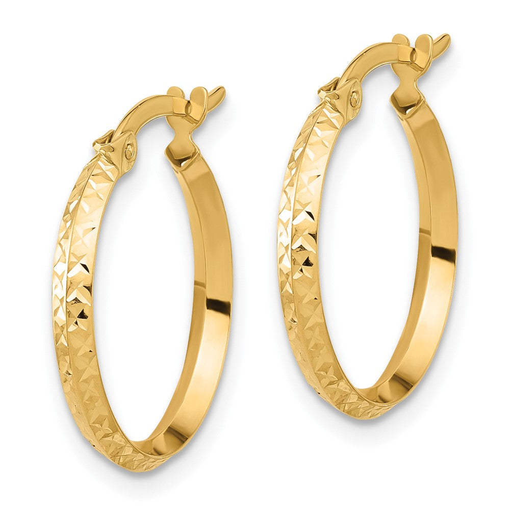 14k Yellow Gold 18 mm Polished and Diamond-cut Knife Edge Hoop Earrings (0.98 grams)