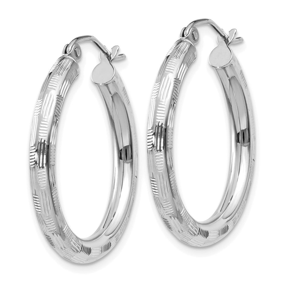 14k White Gold 3 mm Diamond-cut Hoop Earrings (1.33 grams)