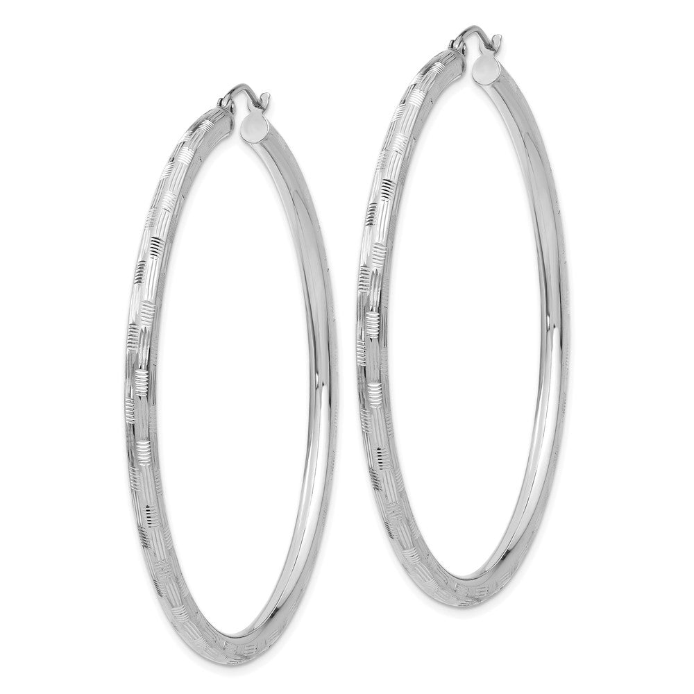 14k White Gold 3 mm Diamond-cut Hoop Earrings (3.16 grams)