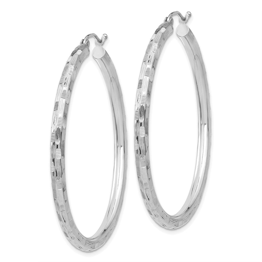 14k White Gold 3 mm Diamond-cut Hoop Earrings (4.32 grams)