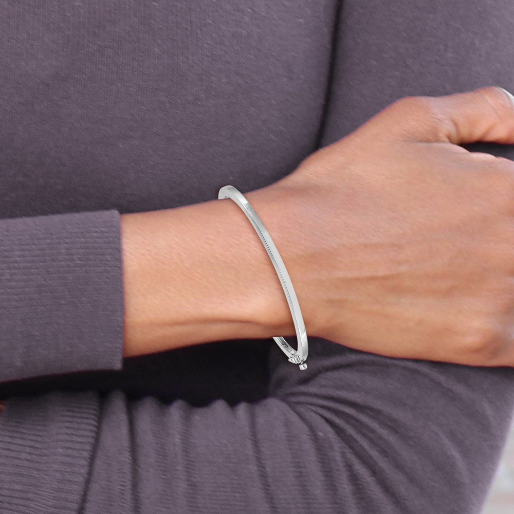 14k White Gold 2.5 mm Polished Solid Hinged Bangle (16.13 grams)