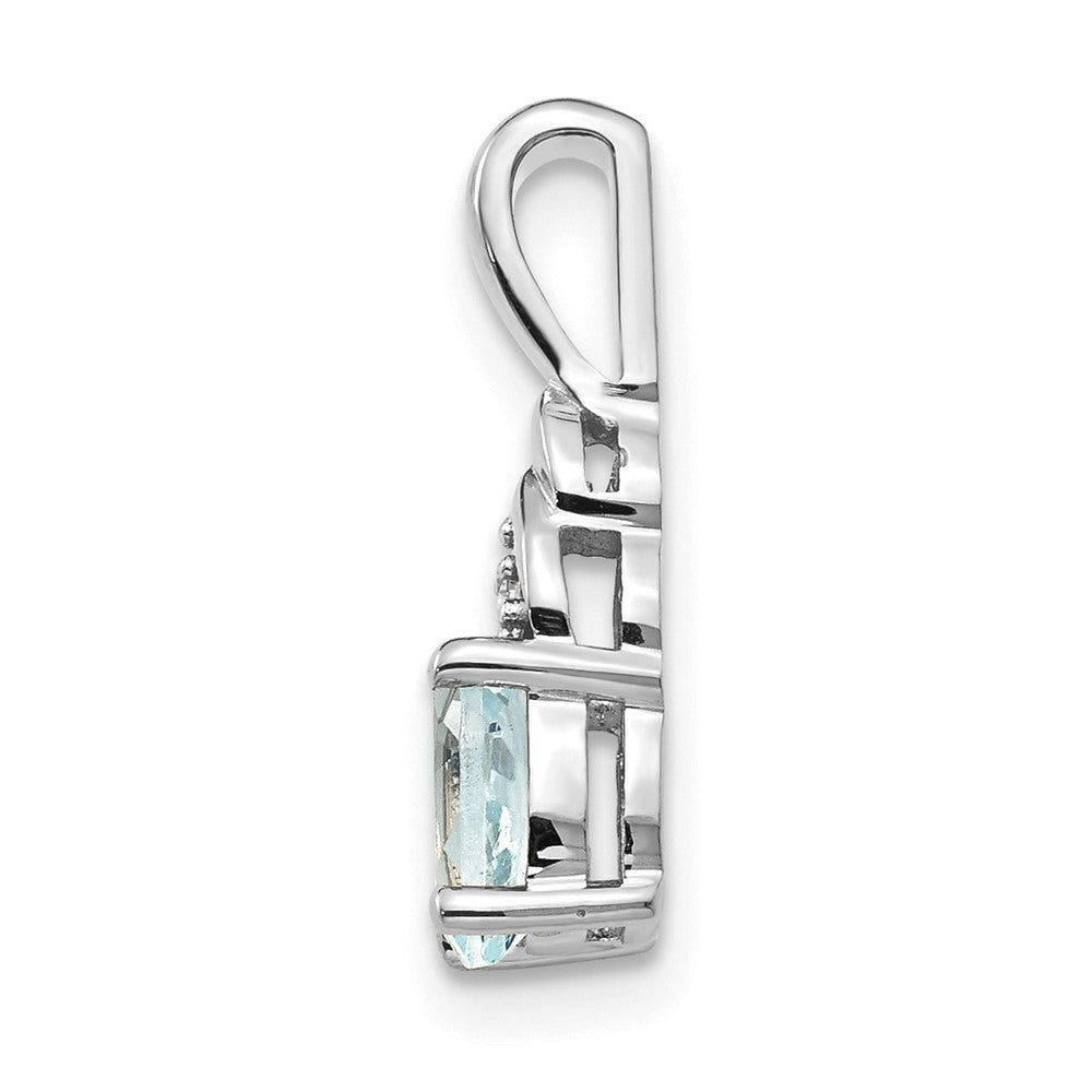 14k White Gold Aquamarine and Diamond Pendant (0.6 grams)