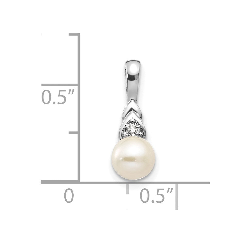 14k White Gold FW Cultured Pearl and Diamond Pendant (0.6 grams)