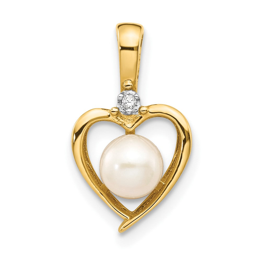 14k FW Cultured Pearl and Diamond Heart Pendant (1.1 grams)