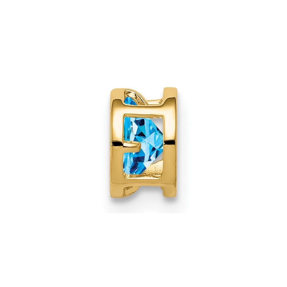 14k 5mm Blue Topaz bezel pendant (0.13 grams)