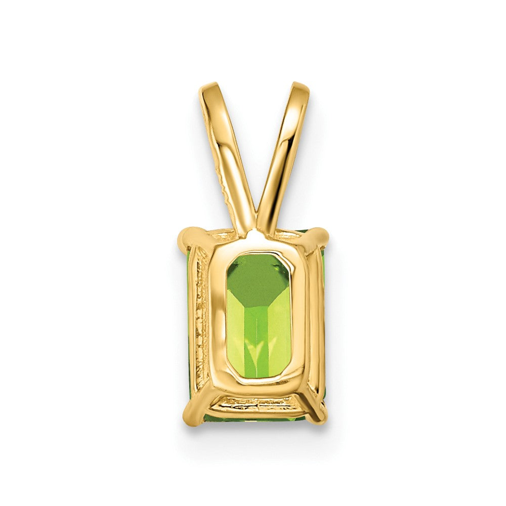 14k 7x5mm Emerald Cut Peridot pendant (0.36 grams)