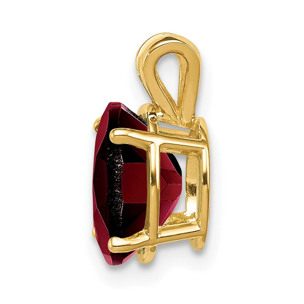 14k 9x7mm Oval Garnet pendant (0.38 grams)