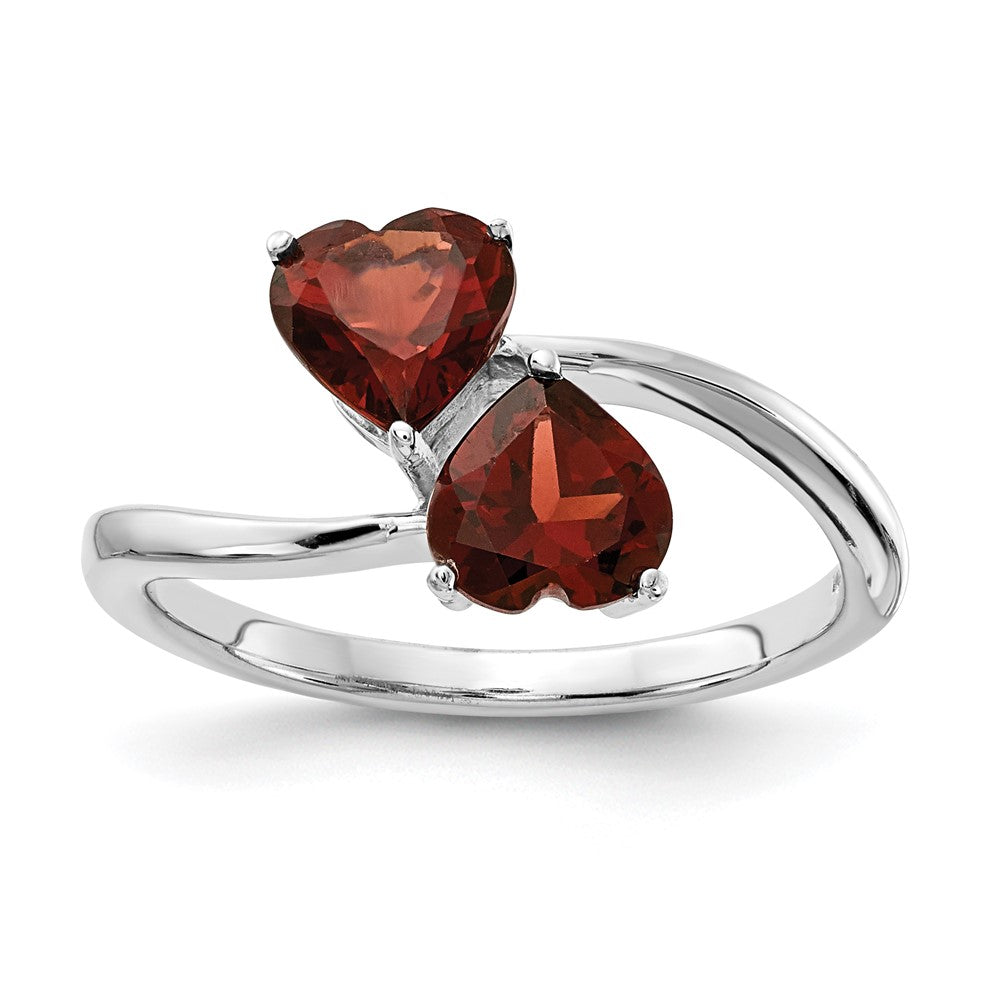14k White Gold 5mm Heart Garnet ring (2.27 grams)